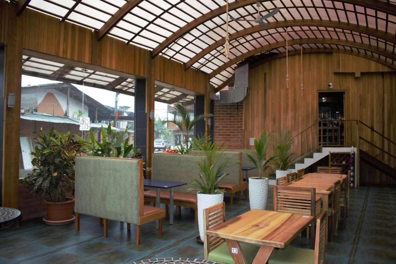Hostal Zafiro Mindo Exterior foto